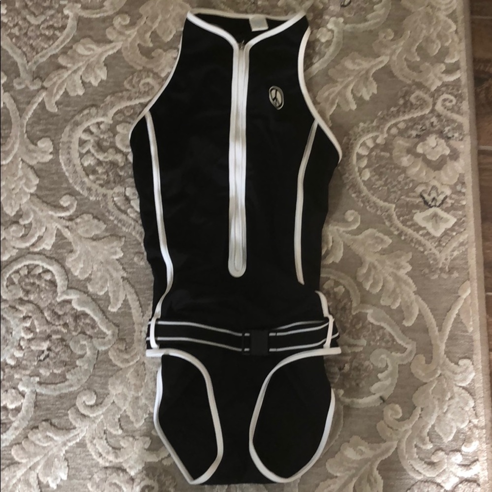 Bathing suit